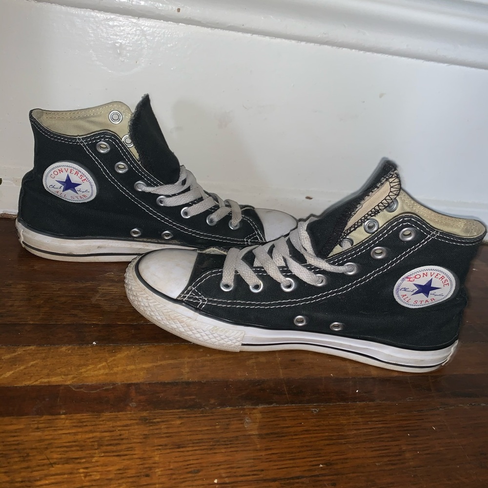 High-top Black Converse